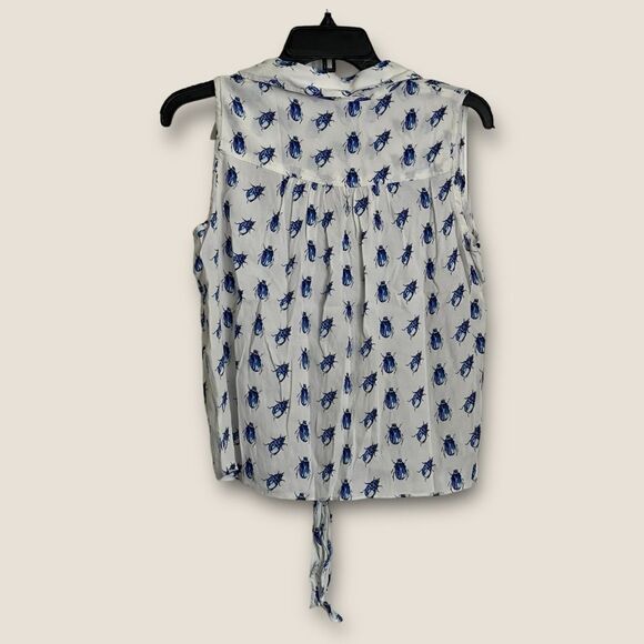 White & blue bugs design top size Small NWOT - Picture 4 of 7
